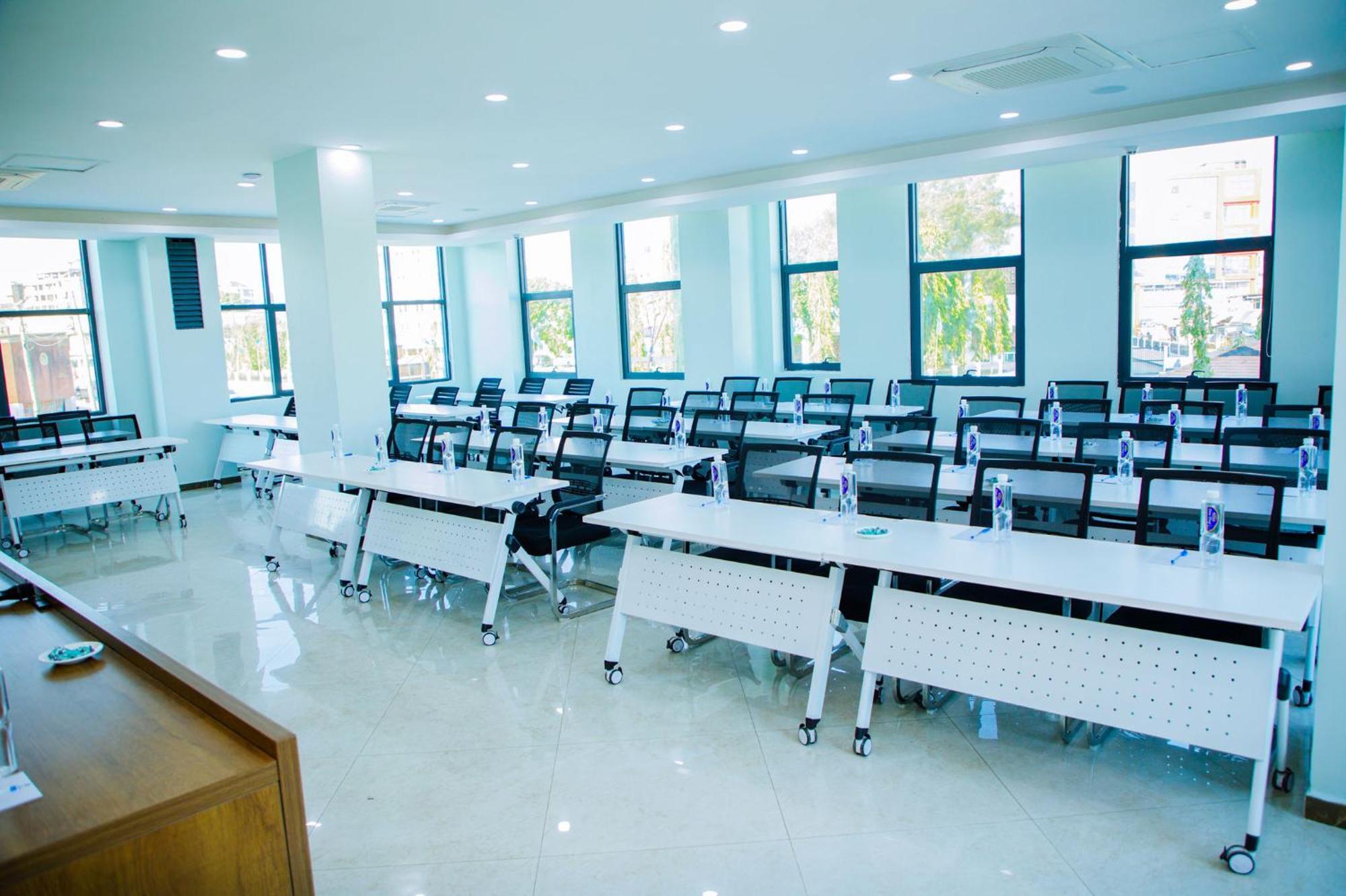 Western 4* Dodoma