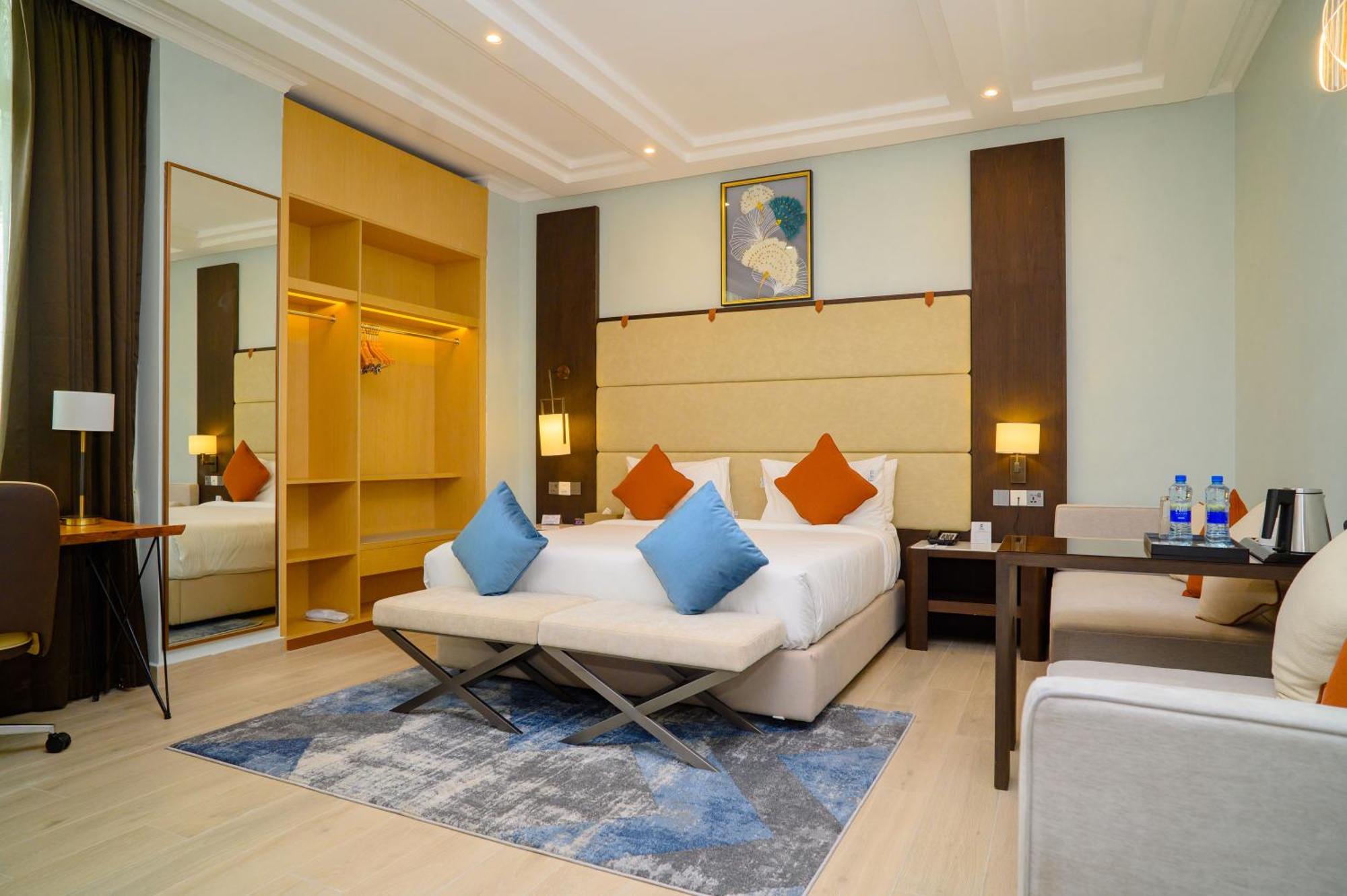 Western 4* Dodoma